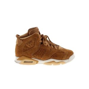 Air Jordan’s size 5.5y or 7 women’s